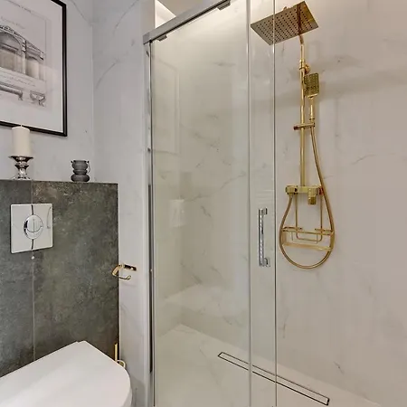 Ms Rest 4.0 דירה